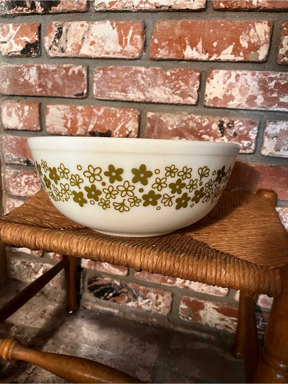 Rare Vintage Avocado Spring Blossom Pattern Mixing Bowl 4 Qt- Avocado Green